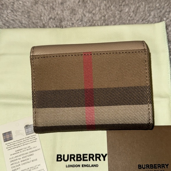 Burberry Chestnut Beige Compact Wallet! - Picture 2 of 7